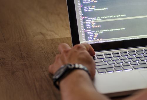 Podstawy tworzenia i walidacji formularzy w React